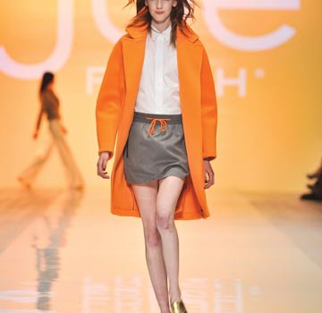 Fall_2011_Runway_Look_1