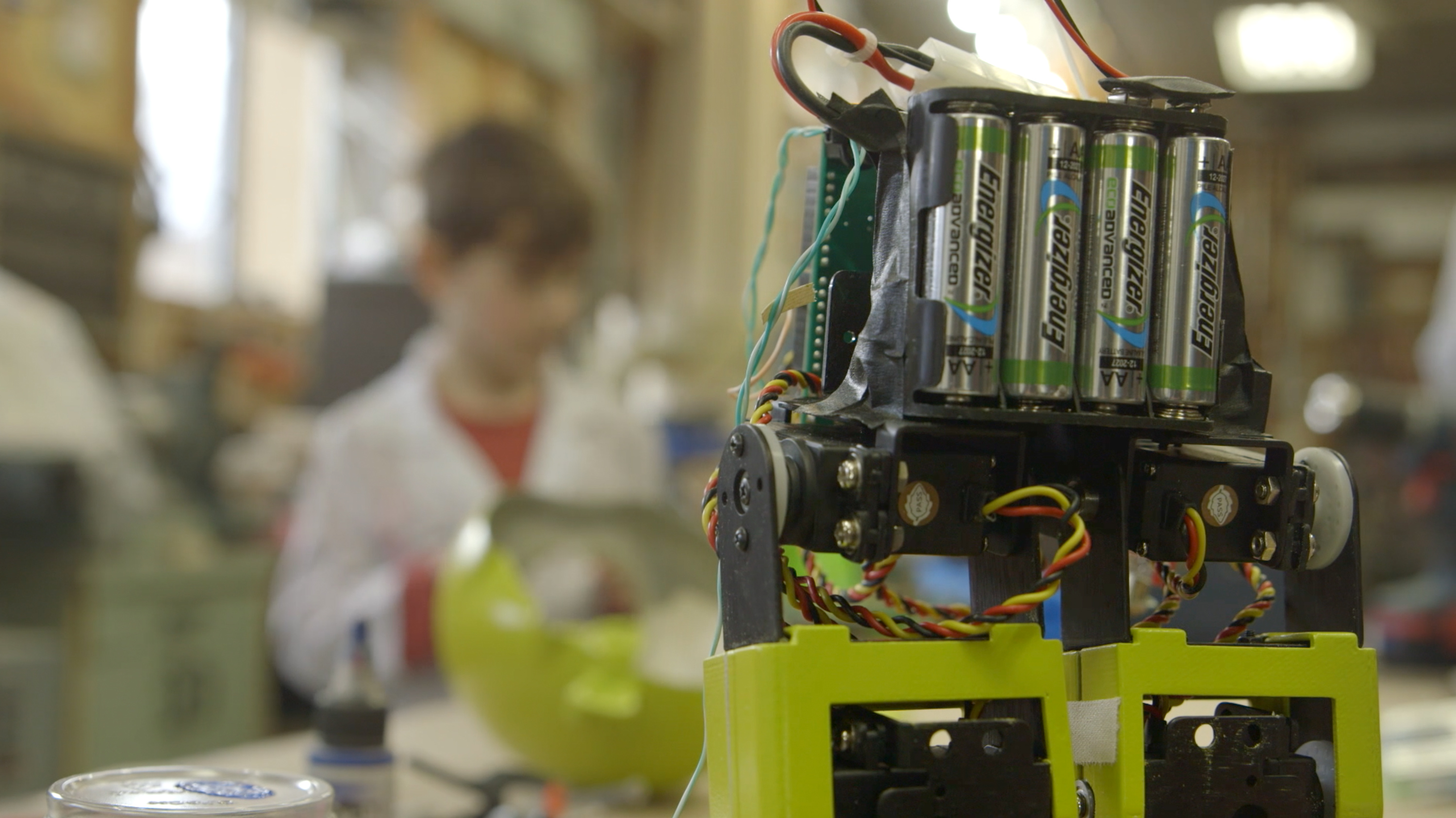 EnergizerMP_RoboticsW-Batteries_inWorkshop