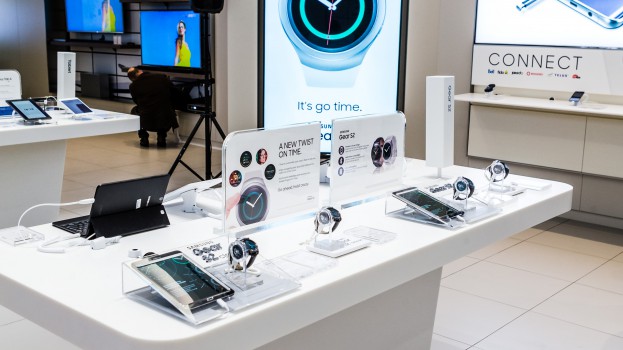 Samsung Experience Store Grand Opening. November 20, 2015. Toronto, Ontario Canada. (photo: Vito Amati)