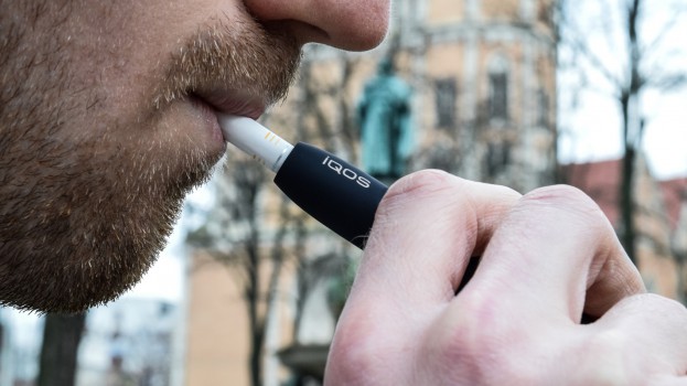 IQOS