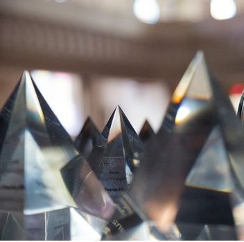 atomicAward
