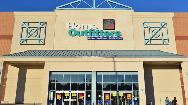 800px-HomeOutfittersFirstMarkhamPlace