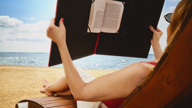 Melanoma Canada gives beach readers a shade upgrade