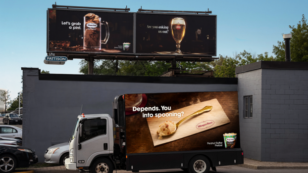 Haagen-Dazs takes pint flirtation with Stella to the streets